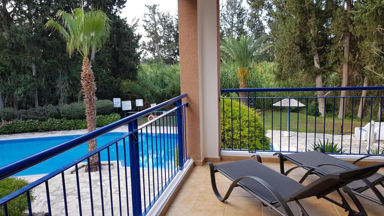 Paradise Gardens IV 2 Bd Amazing Apartment Paphos Exteriör bild