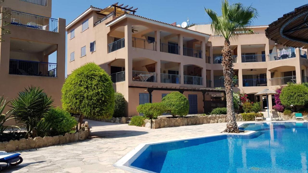 Paradise Gardens IV 2 Bd Amazing Apartment Paphos Exteriör bild